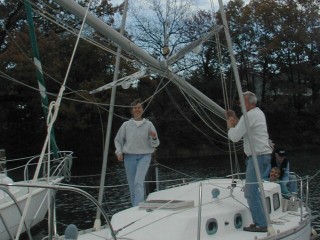 Lowering the mast further